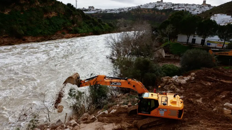 قتلى وأضرار جسيمة جراء العواصف العنيفة في فرنسا وإسبانيا