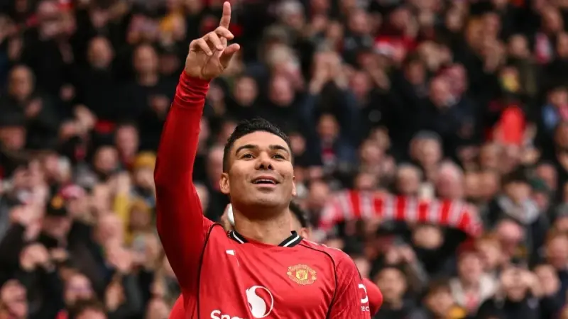 وجهة كاسيميرو المحتملة بعد انتهاء رحلة مانشستر يونايتد