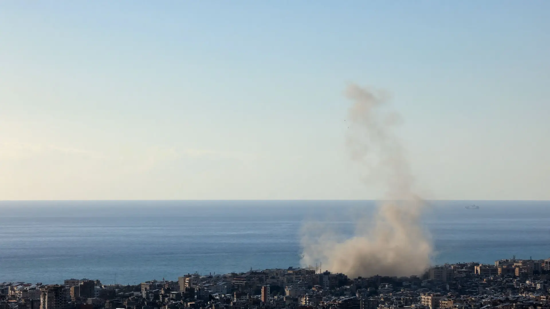 السفارة الأميركية في بيروت: إيران والجماعات المتحالفة معها تعتزم استهداف جامعات في لبنان 