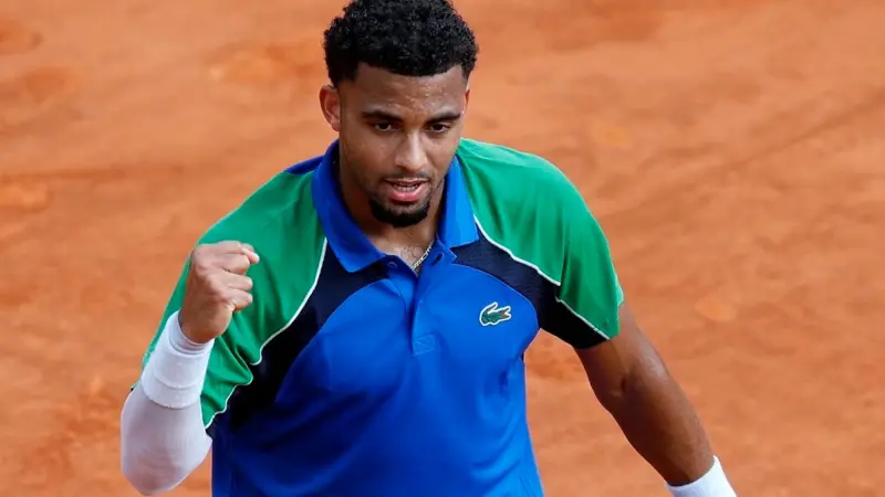 بطولة مونت كارلو للتنس - الفرنسي فيلس يتجاوز روبليف ويبلغ دور الثمانية