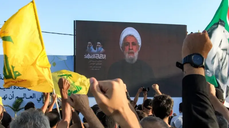 "حزب الله" معلّقا على تعيين مدني للتفاوض مع إسرائيل: سقطة