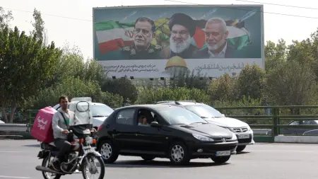 related_news_inside_blogsتحذير إسرائيلي لركاب القطارات في إيران مع اقتراب ساعة الحسم