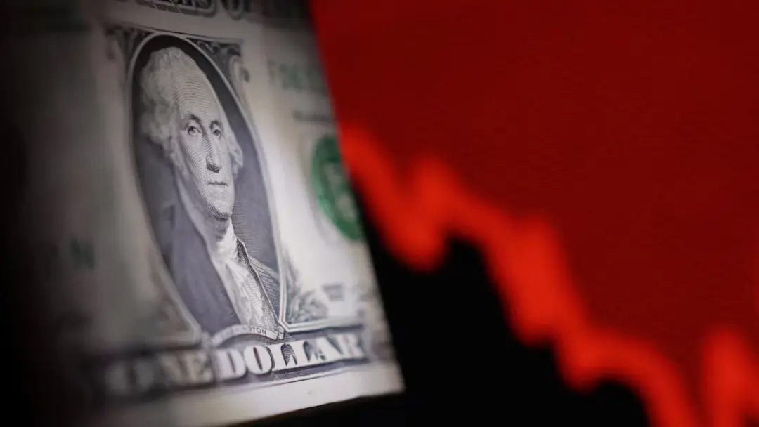 متوسط سعر الدولار الأميركي مقابل الجنيه نحو 49.79 جنيهًا (رويترز) متوسط سعر الدولار الأميركي مقابل الجنيه نحو 49.79 جنيهًا (رويترز)