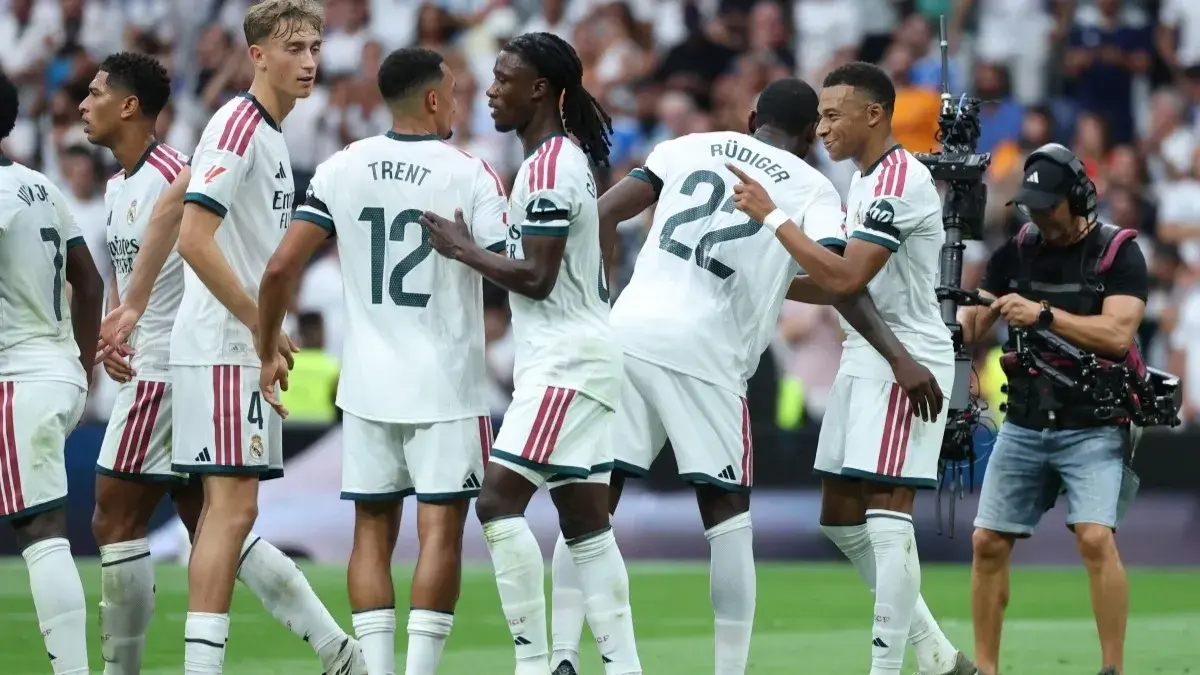 ريال مدريد يواجه ريال بيتيس في الجولة الـ4 من الدوري الإسباني (رويترز) ريال مدريد يواجه ريال بيتيس في الجولة الـ4 من الدوري الإسباني (رويترز)