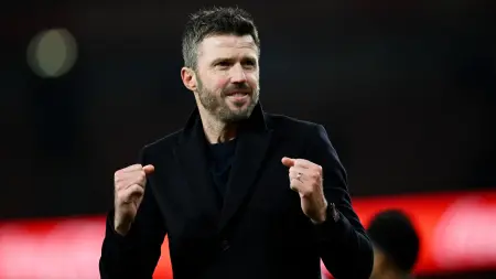 related_news_inside_blogsنجم مانشستر يونايتد السابق يرفض استمرار كاريك كمدرب دائم.. ما السبب؟