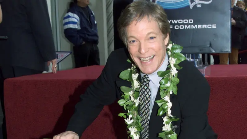 وفاة الممثل الأميركي تشامبرلين عن عمر ناهز 90 عاما