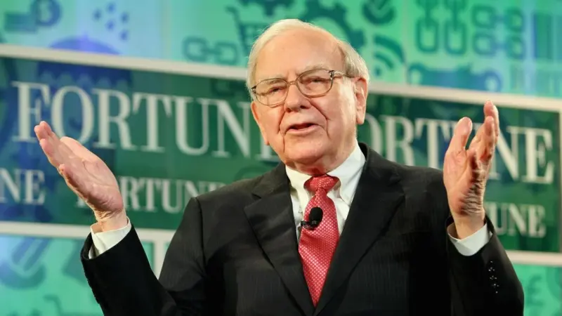 صور - وصيّته أشعلت الجدل.. من هو وارن بافيت؟