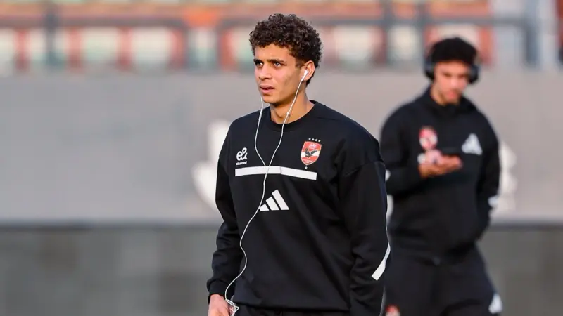 إصابة حمزة عبد الكريم تربك الأهلي مع تطورات مفاوضات برشلونة