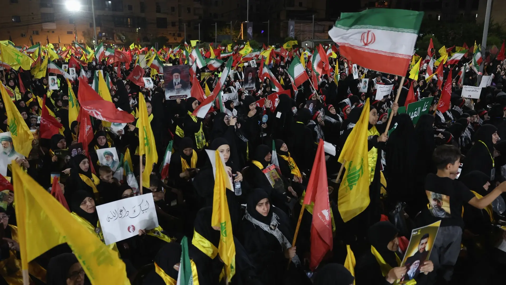 الحزب تلقى المبلغ الشهر الماضي رغم تشديد واشنطن قبضتها الاقتصادية على إيران (رويترز) الحزب تلقى المبلغ الشهر الماضي رغم تشديد واشنطن قبضتها الاقتصادية على إيران (رويترز)