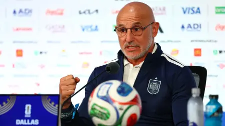 related_news_inside_blogsكأس العالم 2026 - دي لا فوينتي يمدح رونالدو قبل مواجهة البرتغال