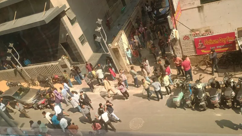 فيديو وصور - زلزال بقوة 5.4 درجات يهز بنغلاديش