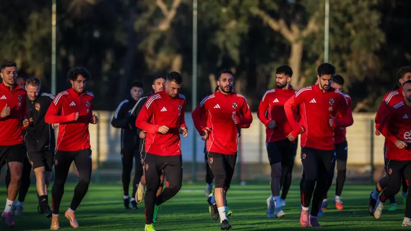 جدول مواعيد مباريات اليوم الجمعة 28/11/2025 والقنوات الناقلة والمعلقين