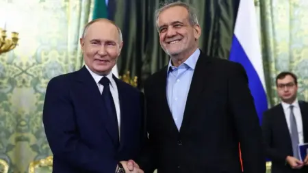 related_news_inside_blogsتفاصيل المحادثة الهاتفية بين بوتين وبزشكيان