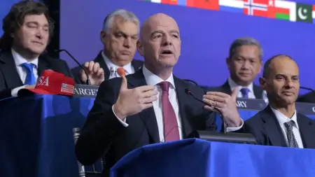 related_news_inside_blogsالكونميبول أول اتحاد قاري يساند استمرار إنفانتينو.. هل يترشح لولاية جديدة؟