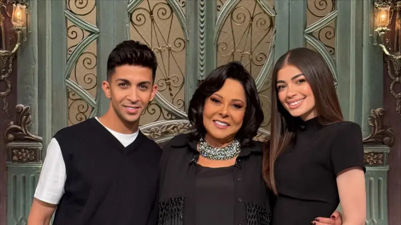 من الصداقة إلى الزواج.. تفاصيل قصة حب ليلى زاهر وهشام جمال في حلقة صاحبة السعادة