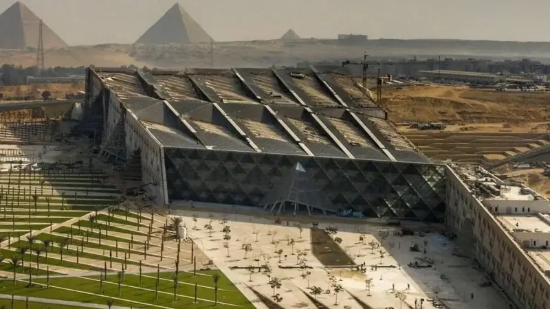 الداخلية المصرية تعلن عن التحويلات المرورية بالتزامن مع افتتاح المتحف الكبير