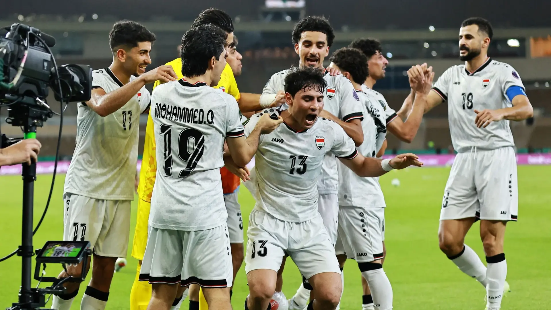 العراق تفوق بسيناريو درامي في "خليجي 27" (رويترز) العراق تفوق بسيناريو درامي في "خليجي 27" (رويترز)