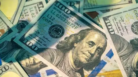 سعر الدولار الأميركي مقابل الجنيه المصري اليوم السبت 5/9/2026.. مكاسب أسبوعية بنحو 70 قرشًا