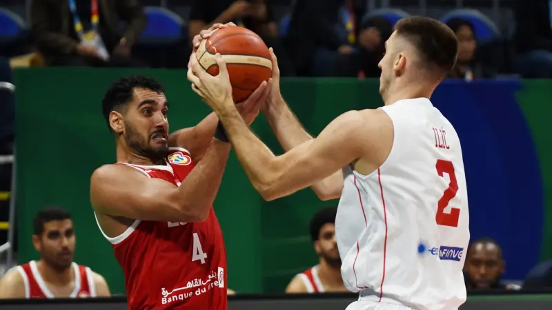 بسبب طلب غريب.. ملف تجديد إيهاب أمين يثير أزمة داخل الأهلي المصري