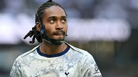 related_news_inside_blogsكأس العالم 2026 - كيف أعادت دعامة الفك سبنس وبوش إلى الملاعب؟