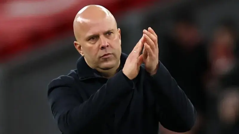 رقم سلبي يتكرر بعد 45 عاماً.. سلوت يتفهم غضب جماهير "أنفيلد"