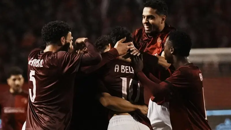 نتيجة وملخص مباراة الأهلي ضد سيراميكا كليوباترا في الدوري المصري.. لمسة يد تثير الجدل