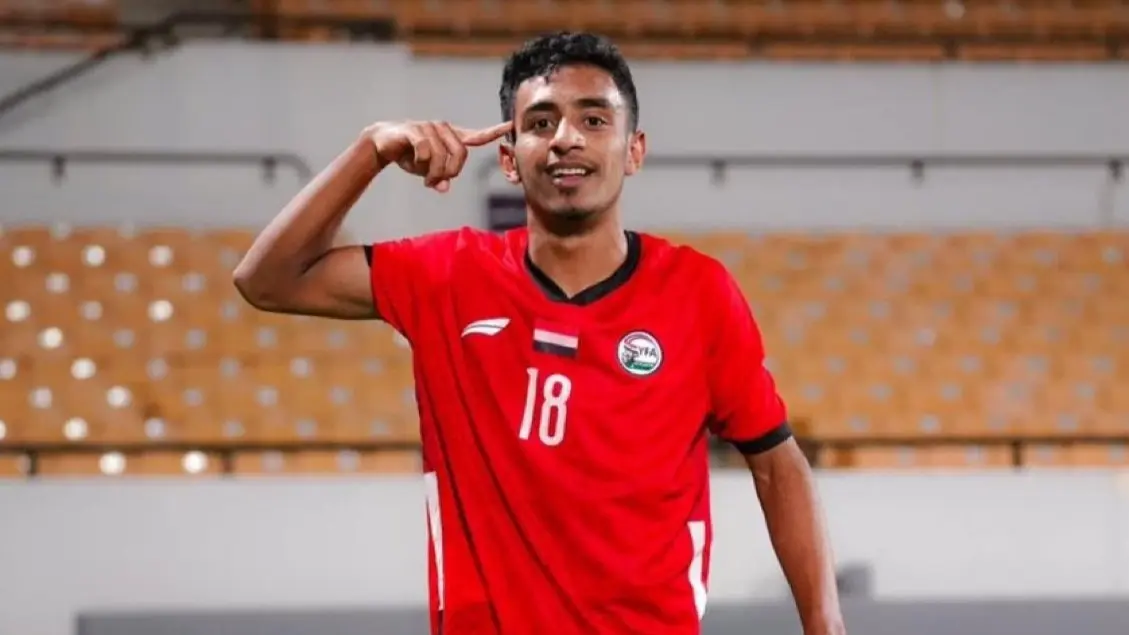 عادل عباس أفضل لاعب واعد في كأس الخليج (إكس) عادل عباس أفضل لاعب واعد في كأس الخليج (إكس)