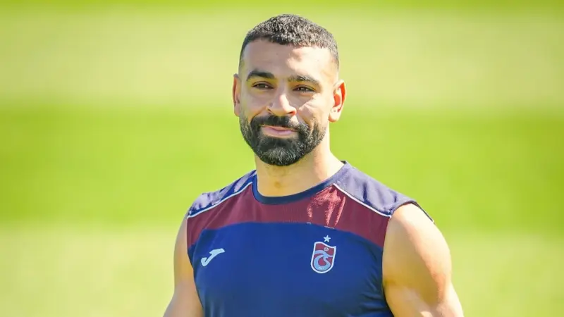 دوري المؤتمر الأوروبي - هل يشارك محمد صلاح أمام كوبس؟ مدرب طرابزون يحذر من النجيل الصناعي