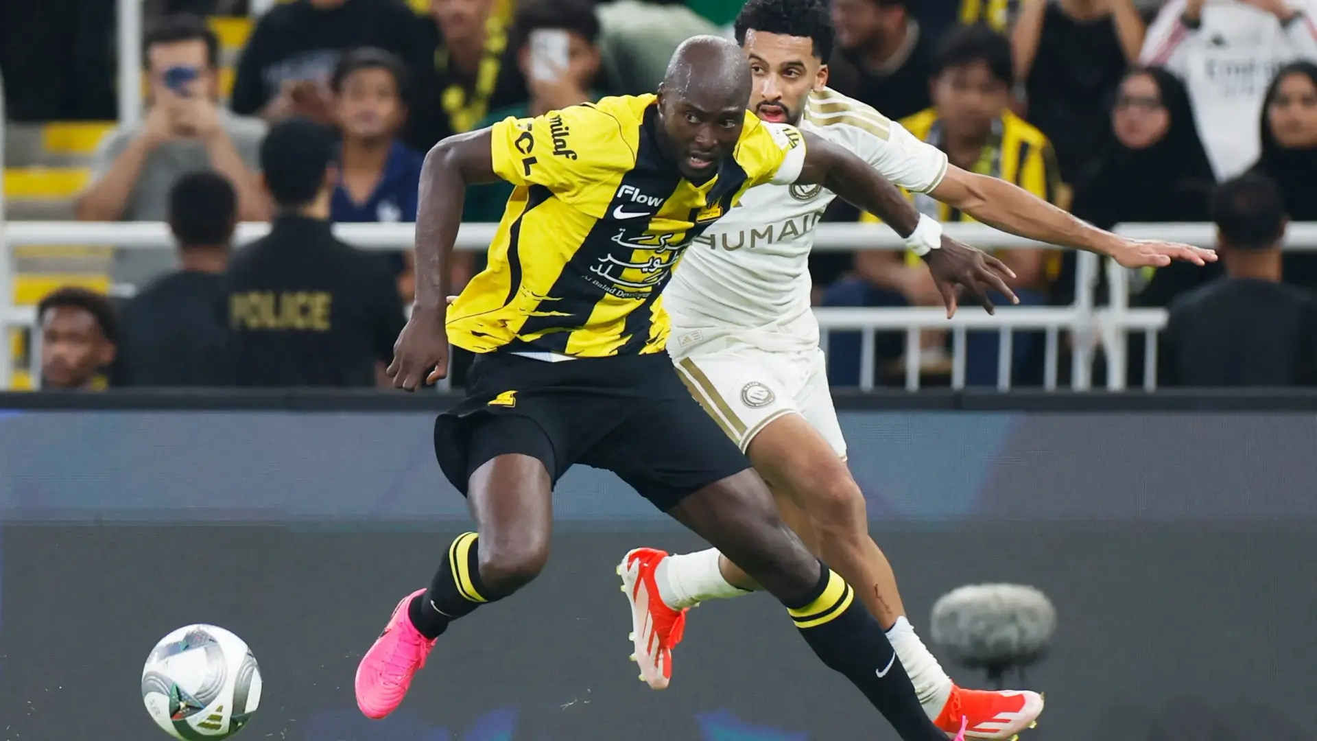 الاتحاد يواجه الدرعية في الجولة الـ11 من الدوري السعودي (رويترز) الاتحاد يواجه الدرعية في الجولة الـ11 من الدوري السعودي (رويترز)