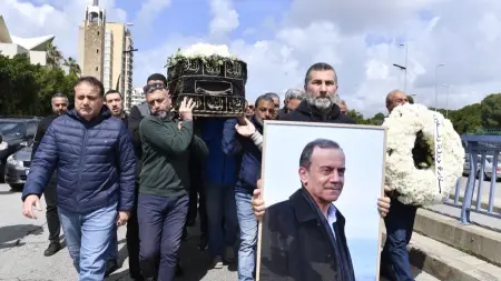 related_news_inside_blogsفيديو - مشهد حزين في لبنان .. بيروت تودع الفنان أحمد قعبور