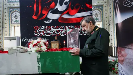 related_news_inside_blogsفيديو - "دولة داخل دولة".. من يحكم القرار العسكري في إيران؟