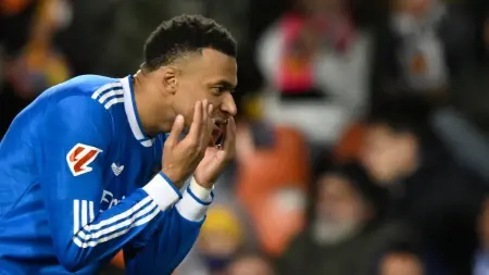 related_news_inside_blogsكواليس أزمة مبابي مع حكم مباراة الريال وفالنسيا