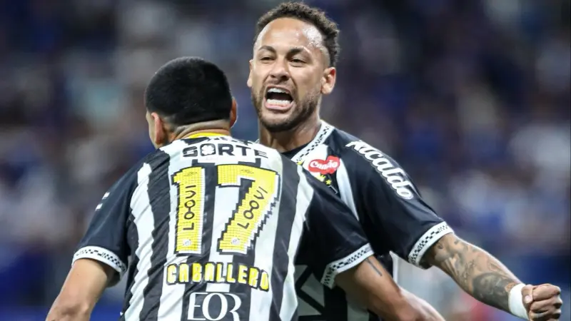 بمشاركة نيمار.. سانتوس يقلب الطاولة على كروزيرو وينجو من شبح الهبوط