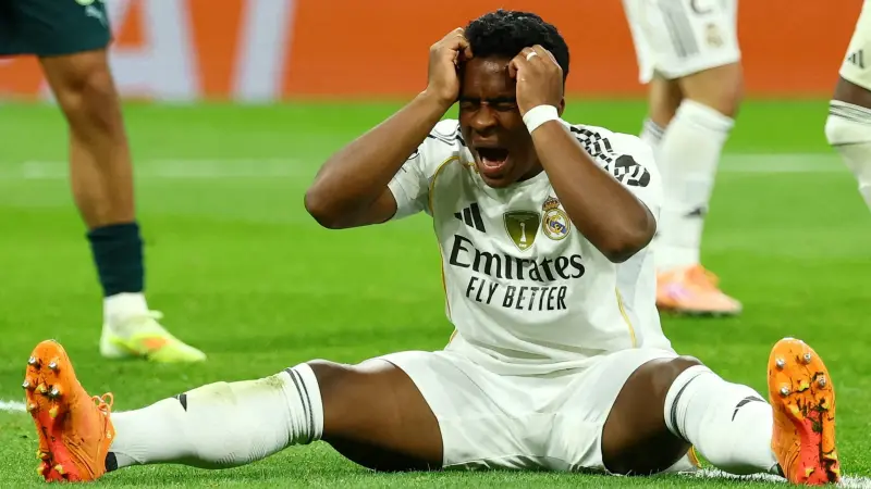 الانتقالات - إندريك يقرر الرحيل عن ريال مدريد وسط اهتمام من الدوري الإنجليزي