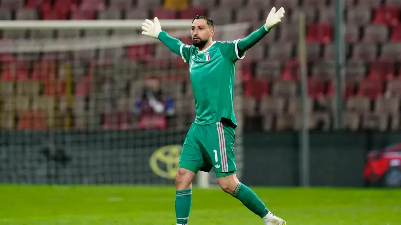 دوناروما يكشف حقيقة المكافآت مقابل التأهل إلى كأس العالم 2026