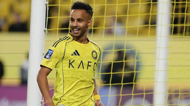 بعد رفضه التجديد للنصر.. ما حقيقة انتقال عبد الرحمن غريب إلى الهلال؟