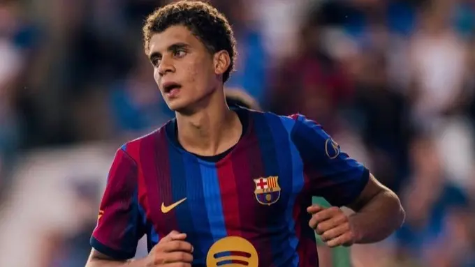 برشلونة يتحرك لتحصين حمزة عبد الكريم (إكس) برشلونة يتحرك لتحصين حمزة عبد الكريم (إكس)