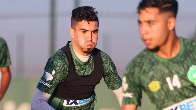 القنوات الناقلة لمباراة الرجاء الرياضي والمغرب التطواني في الدوري المغربي مع التشكيلة.. فرصة الرجاء للهروب من الخطر