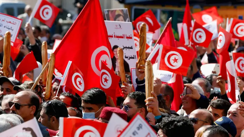 موعد إضراب البنوك في تونس.. العدّ التنازلي يبدأ فعليًا