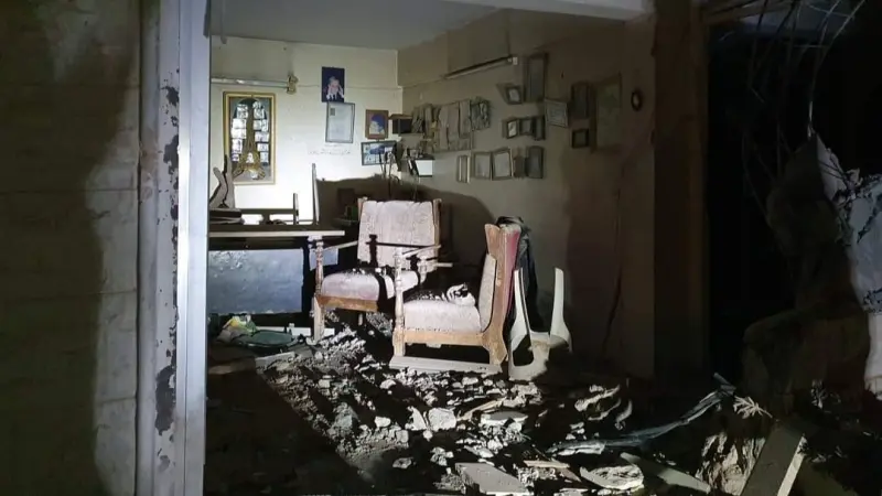 صور - إعلام سوري: مقتل طفلة وعدد من الأشخاص في قصف إسرائيلي