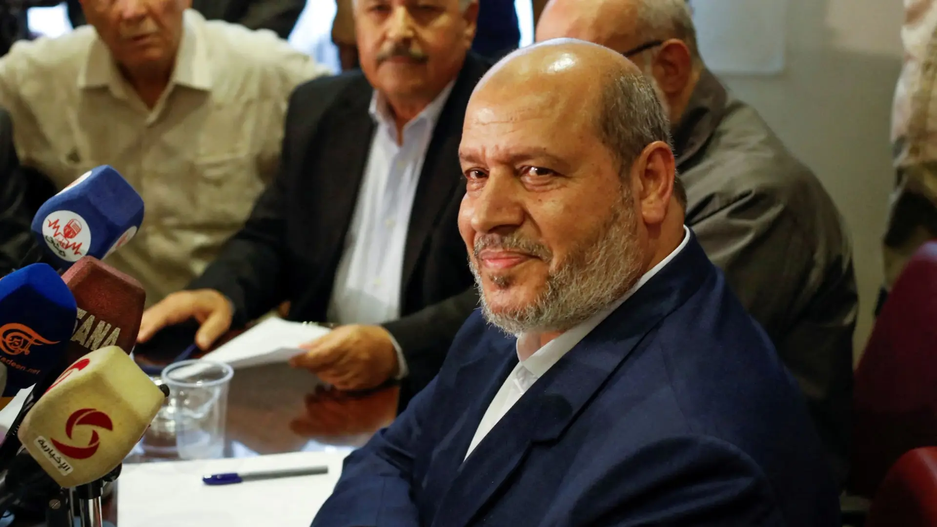خليل الحية من دبلوماسيّ في الكواليس إلى قائد لحماس (رويترز) خليل الحية من دبلوماسيّ في الكواليس إلى قائد لحماس (رويترز)
