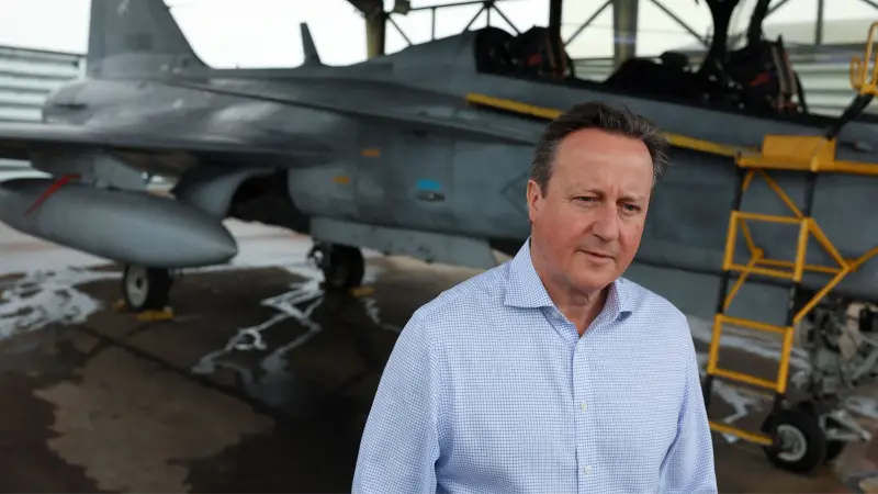 كاميرون: علينا إخراج قادة "حماس" من غزة