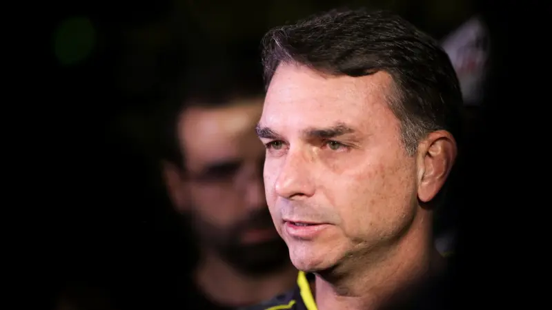 بسبب سوار المراقبة.. رئيس البرازيل السابق جايير بولسونارو في قلب الجدل