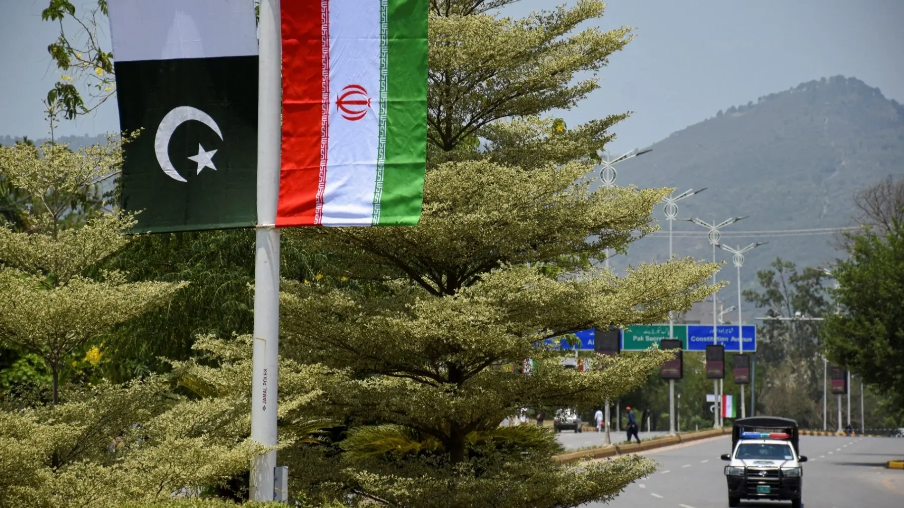 باكستان كشفت عن مؤشرات جديدة على اتفاق وشيك بين أميركا وإيران (رويترز) باكستان كشفت عن مؤشرات جديدة على اتفاق وشيك بين أميركا وإيران (رويترز)