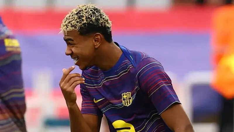 لامين يامال يشتري قصر جيرارد بيكيه وشاكيرا السابق في برشلونة.. ما التفاصيل؟