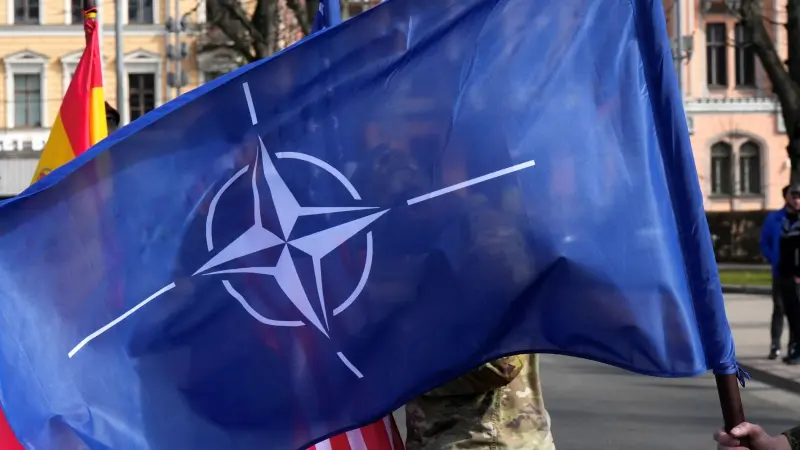 أزمة الحدود مع روسيا.. حلف الناتو يتضامن مع إستونيا