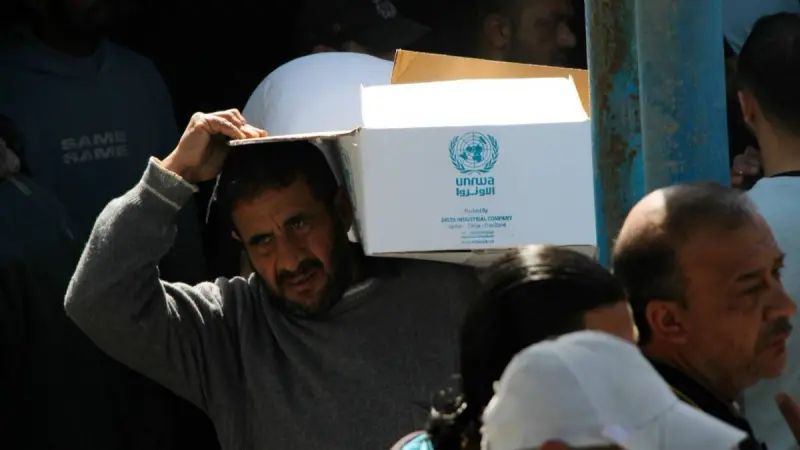 في الأردن ولبنان وسوريا.. اللاجئون الفلسطينيّون يواجهون "كارثة"