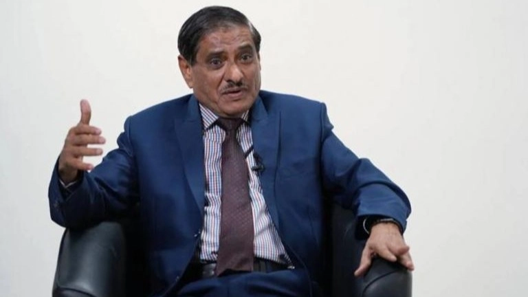 نائب رئيس مجلس الرئاسة اليمني ينفي مزاعم عن دور إماراتي في منعه من السفر للرياض 