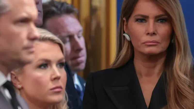 فيديو - متحدثة البيت الأبيض تلمّح لإطلاق النار قبل وقوعه؟ جدل واسع