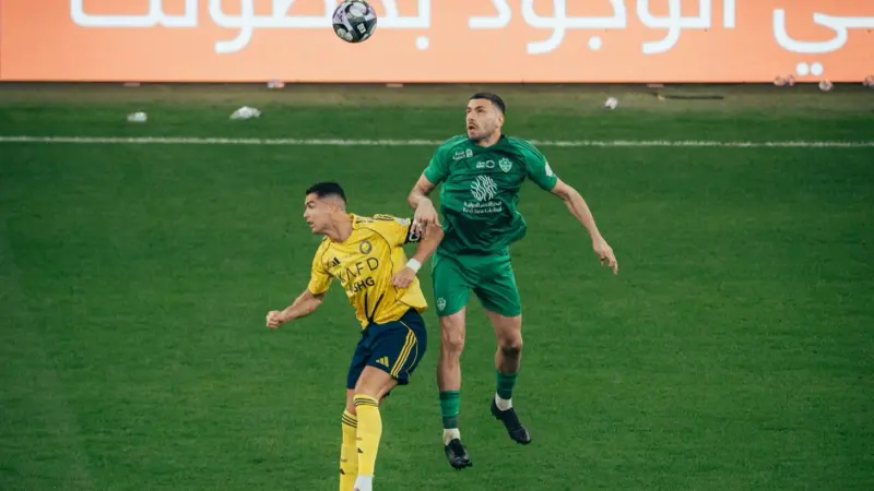 القنوات الناقلة لمباراة الأهلي ضد الأخدود اليوم في دوري "روشن" السعودي مع الموعد والتشكيلة